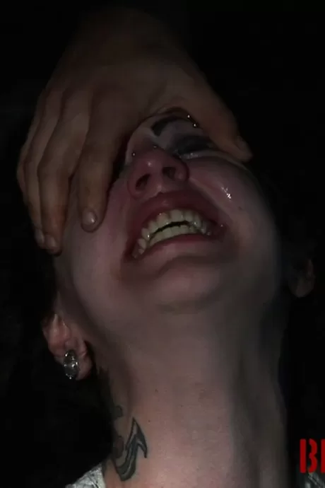 Лиза провела в заключении несколько лет, всегда с завязанными глазами и мешком