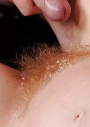 Беременная любительская жена Анджела сосет толстый член мужа, чтобы кончить на сиськи