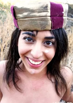 Татуированная цыганка Пенелопа Стоун трахается как самая дикая тварь, какой она и является