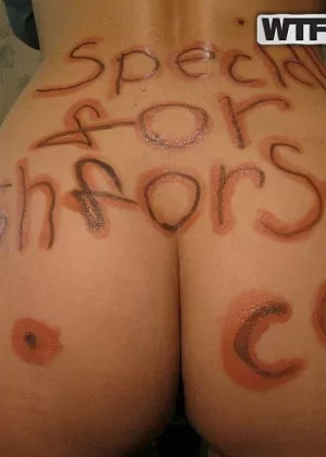 Amateur girl Dasha dons glasses during the making of a homemade porno