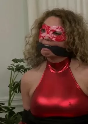 CougarMatureMILFUnited Kingdomb Большие титьки, лесбийские секс-пары, сексуальные домогательства