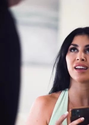 Девочке-мамочке пора воссоединиться, Сцена 01