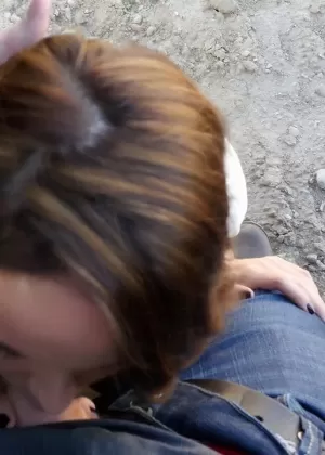 Связанную милфу Сирен Де Мер пытали мужчины с большими членами в подземелье