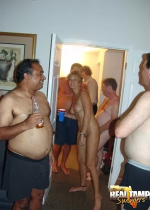 Хлоя Темпл и Кори Чейз меняются партнерами во время секса с членами семьи