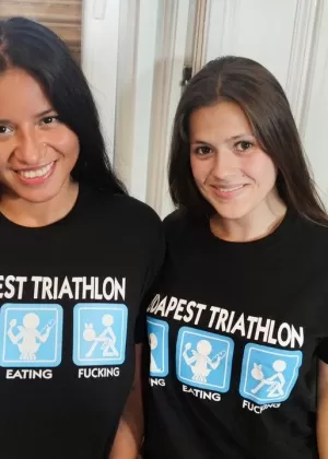 Групповой секс вспыхивает после лодочных гонок в наземном бассейне